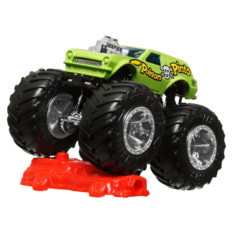 Hot Wheels 1:64 Die-Cast Monster Truck With Connect & Crash Car, Assorted Models, Ages 3+ T7
