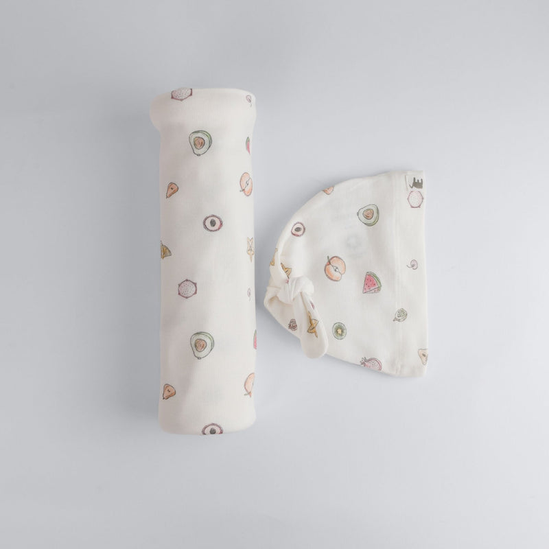 The Elk Baby Fruit Print Premium Organic Cotton Blanket and Beanie Set Z9